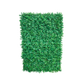 Zidni panel od guste veštačke trave 60x40 cm na beloj pozadini